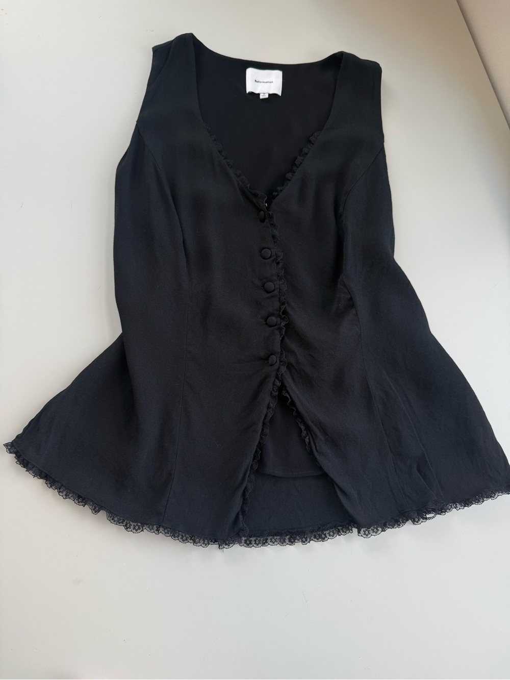 Reformation Skylar Lace Top Black Noir 16 - Picture 11 of 14